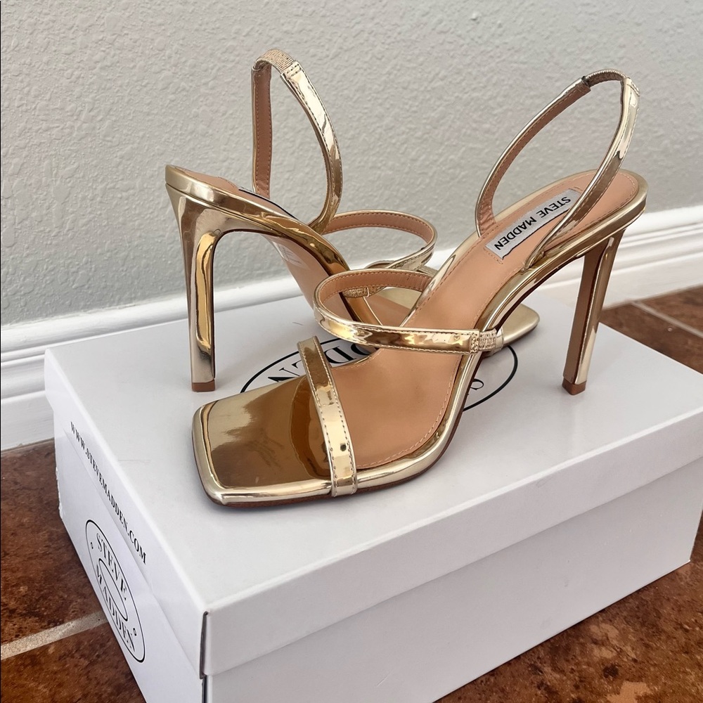 Steve Madden Gold Heels